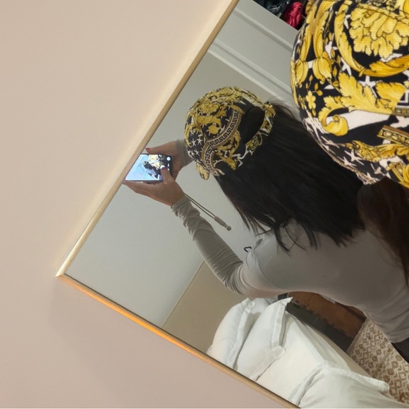 Versace Black and Gold Baroque Hat Unisex - Picture 12 of 12
